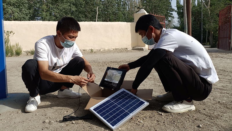 solar lamp installation.jpg